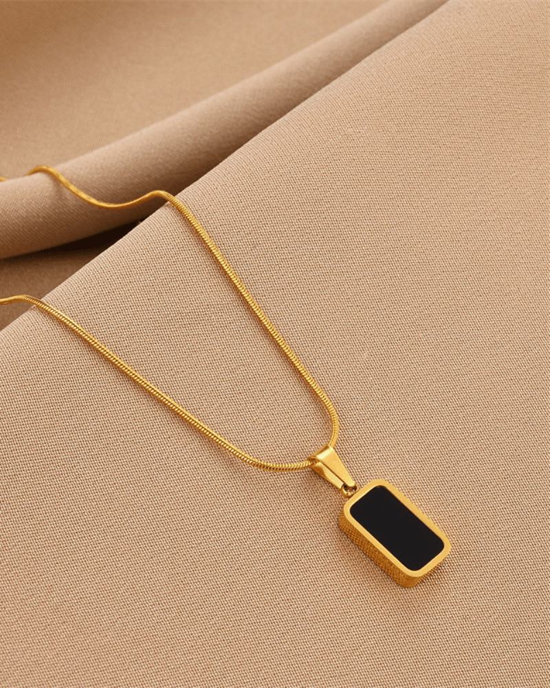 Noir Necklace - SANVELIER SHOP